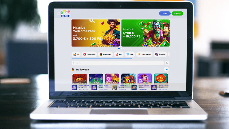 Plangames Casino hovedside på den bærbare computerskærm